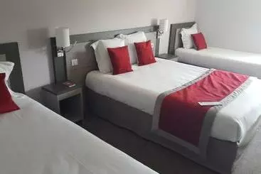 Otel Akena City Saint Witz