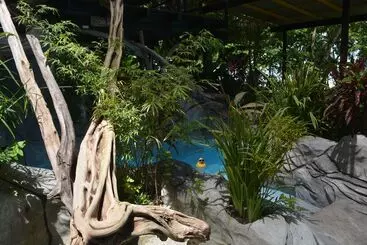 호텔 The Lookout Inn Lodge