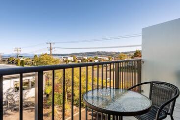 شقة فندقية Lake Taupo Motor Inn