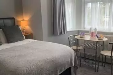 膳宿费 Beechwood House