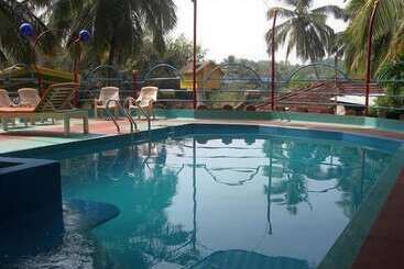 بنسيون Palm Groove Guest House