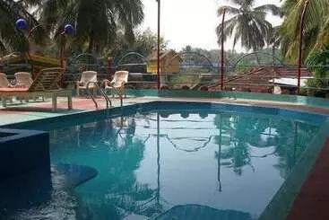 ペンション Palm Groove Guest House