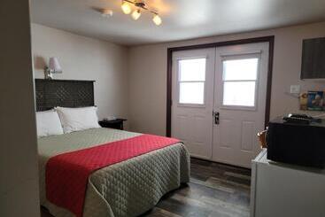 Motel Au Bord De L Eau