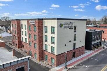 Cobblestone Hotel & Suites   Mosinee
