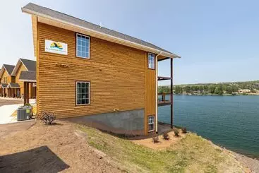 Mökkimajoitus Keweenaw Waters Resort