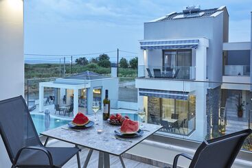 בית מלון כפרי Greystone Suites