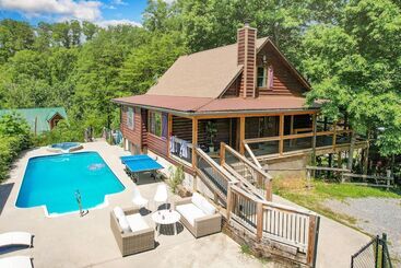 קוטג'' Little Sparrow By Avantstaydowntown Pigeon Forge Cabin
