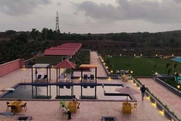 ホテル The Comfort Gir Resort