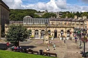 Peak District Cottage Set In 5 Acres Near Buxton