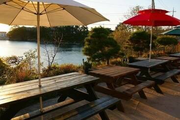 Buan Badatgaui Chueok Pension