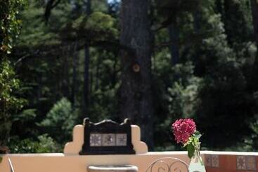 בית מלון כפרי Montrieux Le Hameau