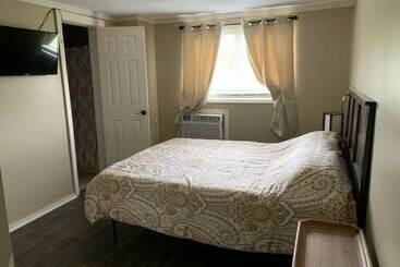 فندق The Travelers Inn