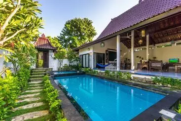 ツーリストアパートメント Ambary House Gili Trawangan 2 Br Private Villa, Pool