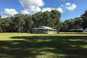 بيت Camway Estate