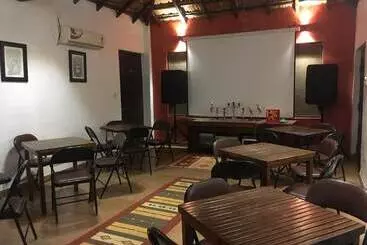 Hotel Mango Farm House Awas