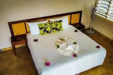 هتل Saletoga Sands Resorts