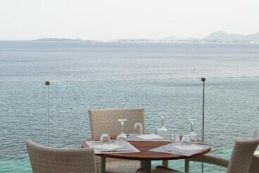 Hotel Homeric Hymns Boutique