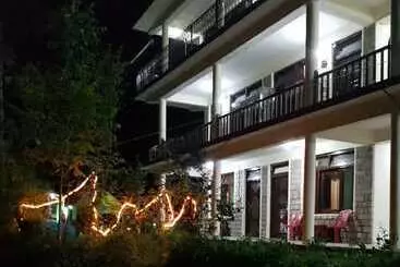 Otel Goroomgo Aby S Hut Manali