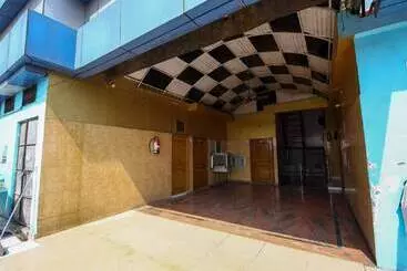 Hotelli Goroomgo Labh Mahal Meerut