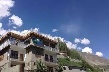 هتل Hunza Lounge