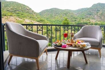 בית מלון כפרי Pushkara Resort And Spa