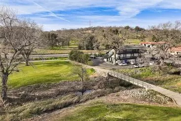 Aamiaismajoitus (B&B) The 10th Green Inn