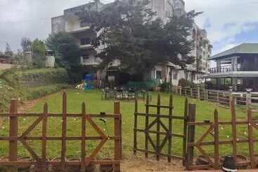 Hotel Vpr Residency