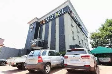 Motel Muju Girin
