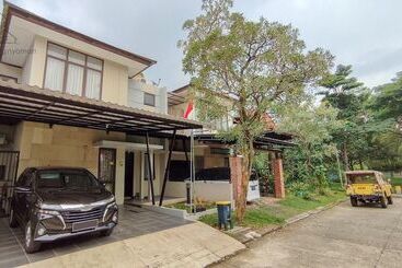 Pensione Atmosfer Guest House Sentul By Ruang Nyaman