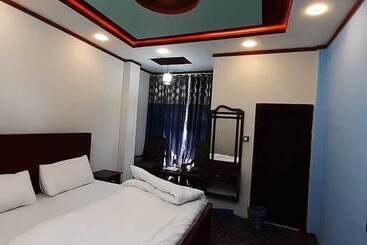 Green Hilton Hotel Shangla