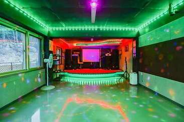 Four Seasons Pension Jecheon