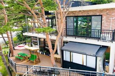 Goseong Pinetree Pension