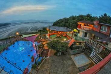 Seosan Solchang Pension