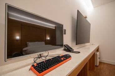 مُتل Changwon Masan Ive