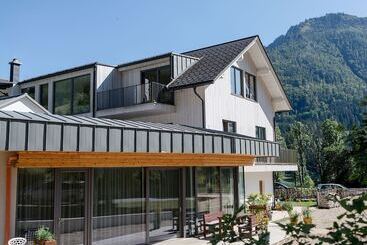 بنسيون Haus Am See