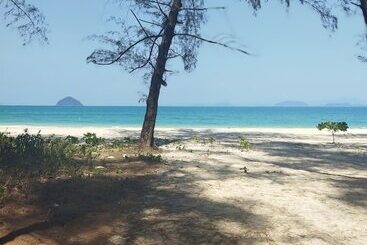 בית מלון כפרי Andaman Peace Resort