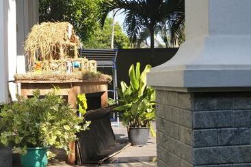 Pension (Hôtel basse catégorie) Up House Guest Inn