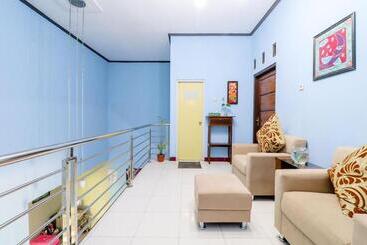 בית מלון כפרי Nabhan Homestay