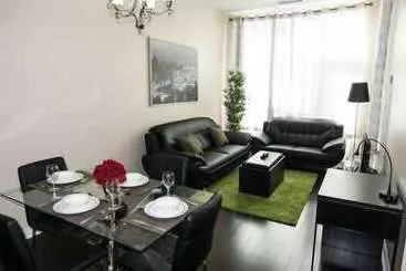 Vakantie-appartementen Maplewood Furnished Suites