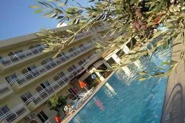 Aparthotel Sunquest Gardens Holiday Resort