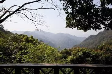 تختخواب و صبحانه Tung Lodge   Miaoli Branch