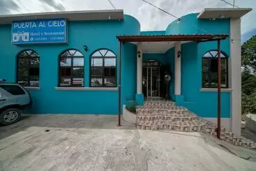 هتل Puerta Al Cielo