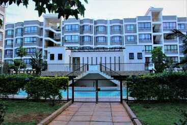 هتل Celestial Luxury Homestay