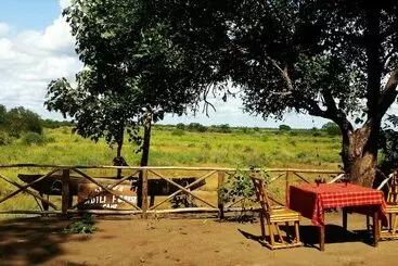 Bed and Breakfast Selous Adili Forest Camp