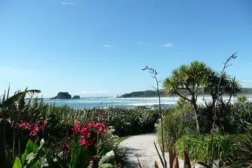 Lomakeskus The Bay House Beachfront Accommodation