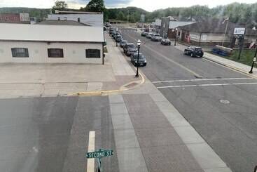 Nashwauk Lodging   Hostel