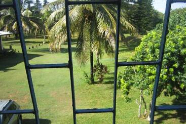 Пансион Chez Paul Ambodiatafana