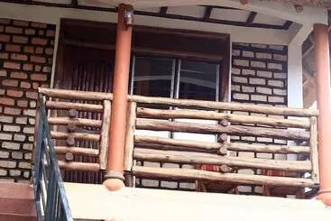 تختخواب و صبحانه Elite Backpackers Services Masaka