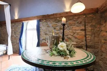 Hotelli Eventhof Und Gästehaus Weingewölbe