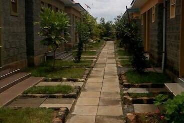 هتل Savannah Lodge Nguluni